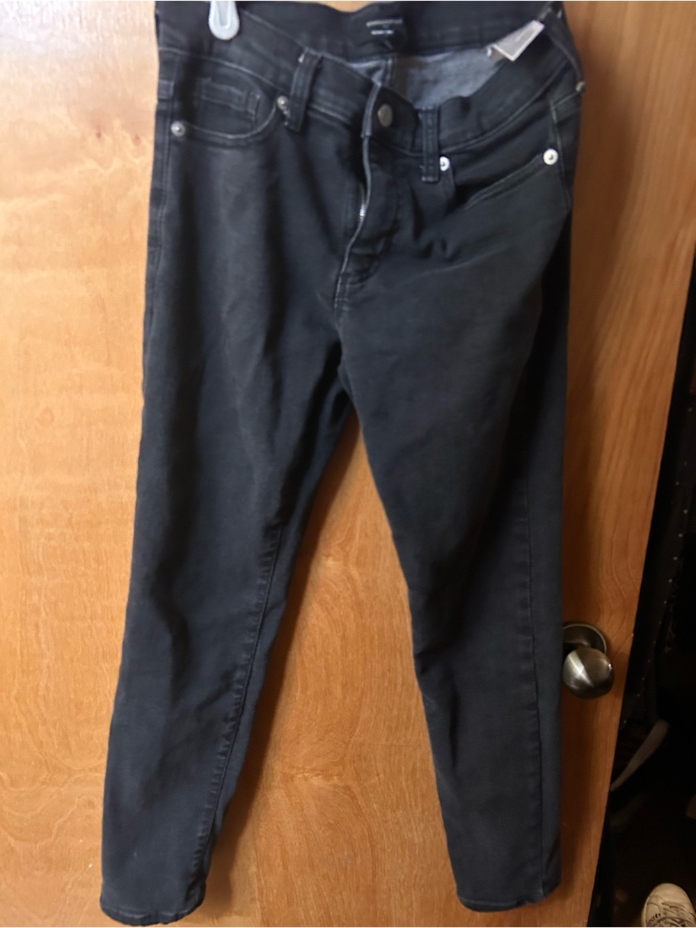 Banana Republic Women's Ankle Jeans in Black